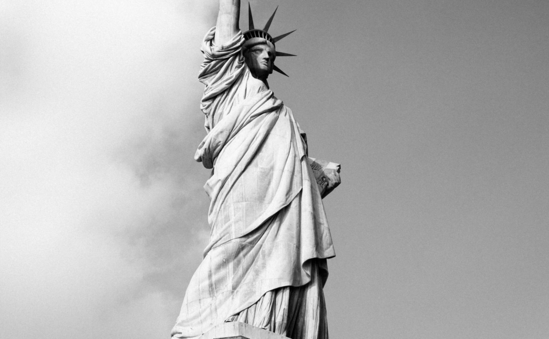 如何减少技术支持对经济的影响？