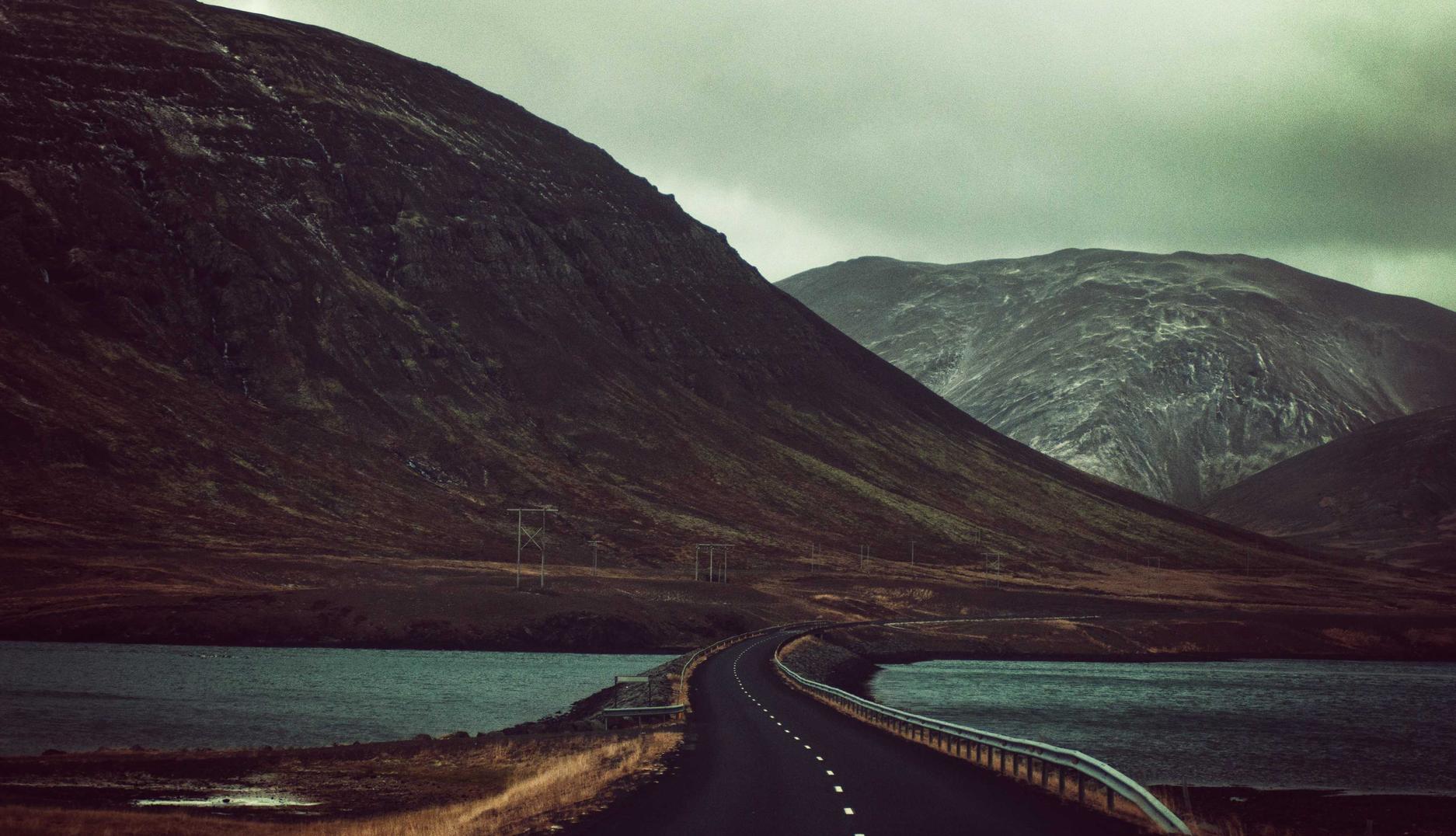 日常哪些行为或物品会让人更容易想要吸烟